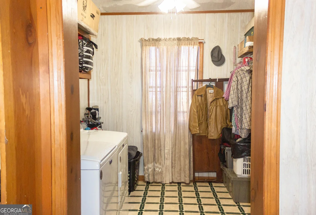 Photo of 695 Jasmine Drive