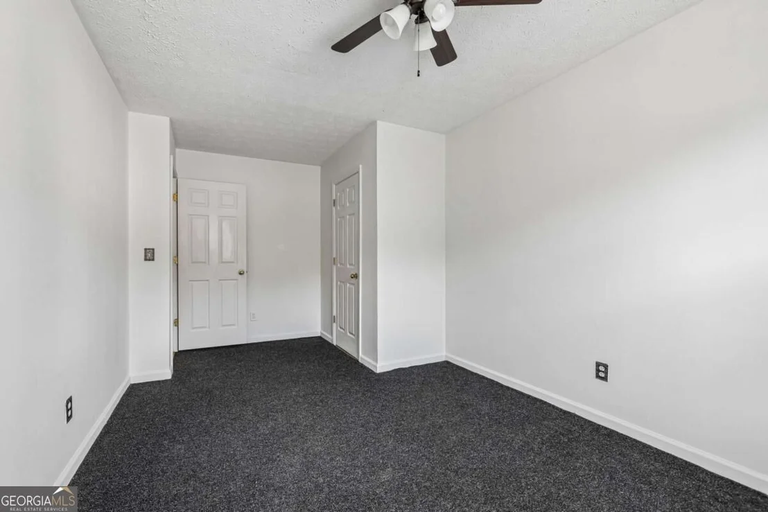 Photo of 4031 Robin Circle