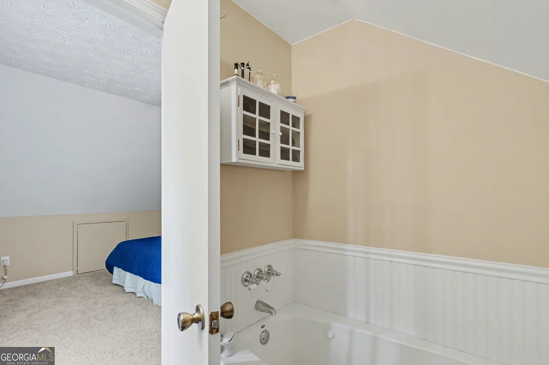 Photo of 542 Eastern Cross Lane