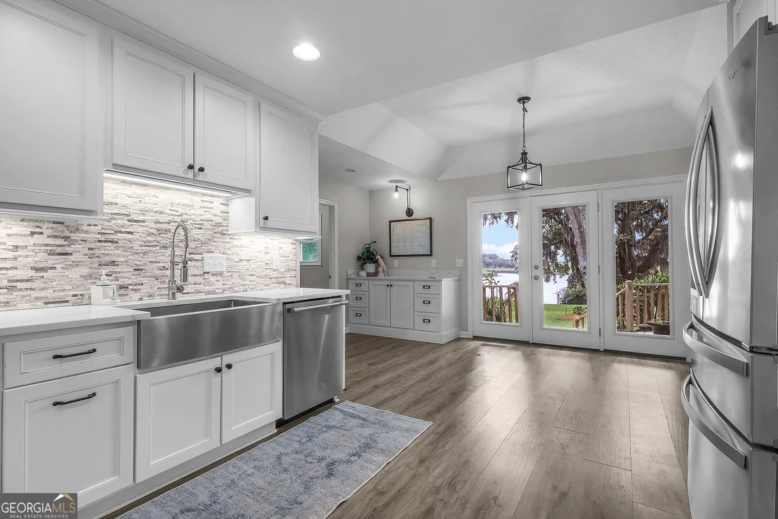 Photo of 1154 River Drive SW