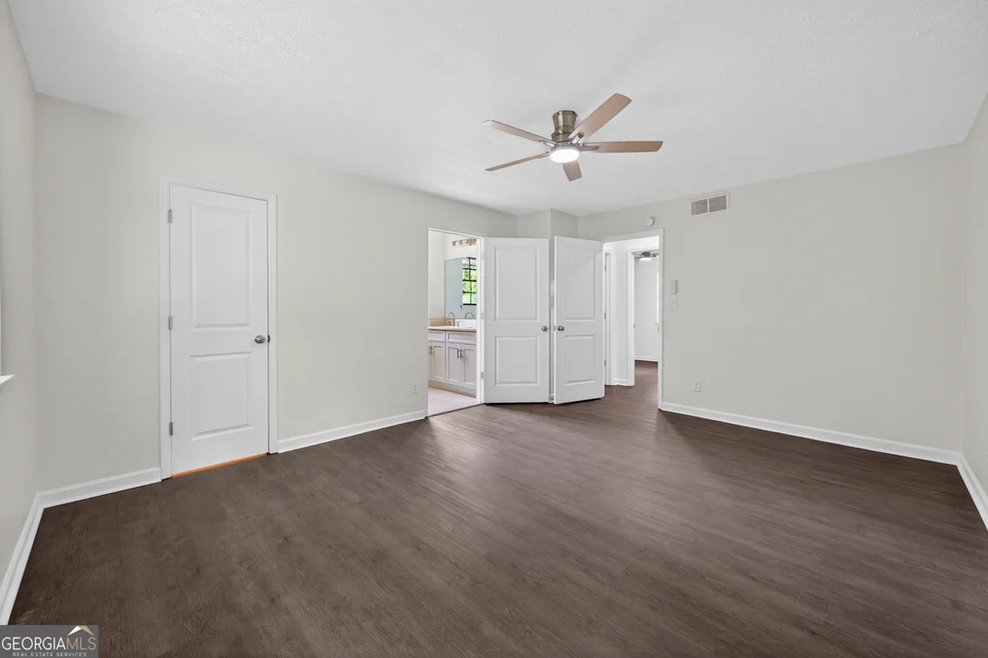 Photo of 1903 Old Concord Drive SE