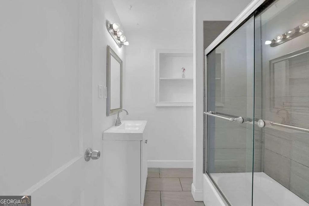 Photo of 571 Benmac Road SE