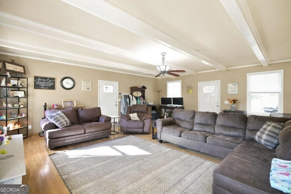Photo of 396 Luton Pl