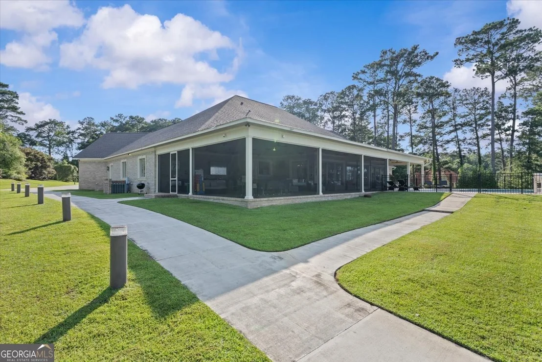 Photo of 208 MERION Drive
