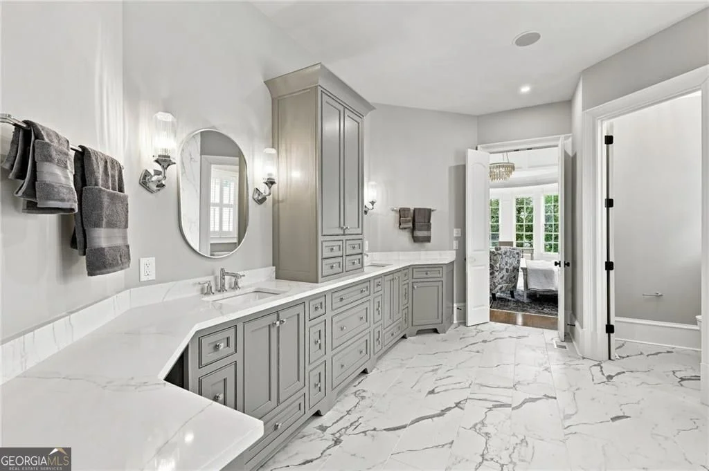 Photo of 6756 Hedge Row Lane