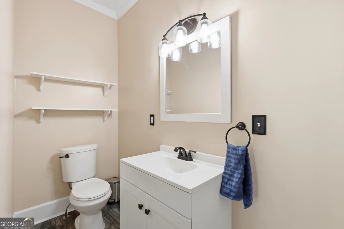 Photo of 407 Cedar Avenue