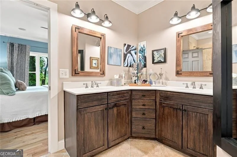 Photo of 1458 Valley View Drive