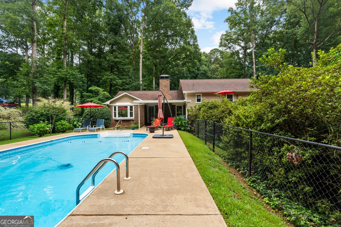 Photo of 321 Woodfield Circle