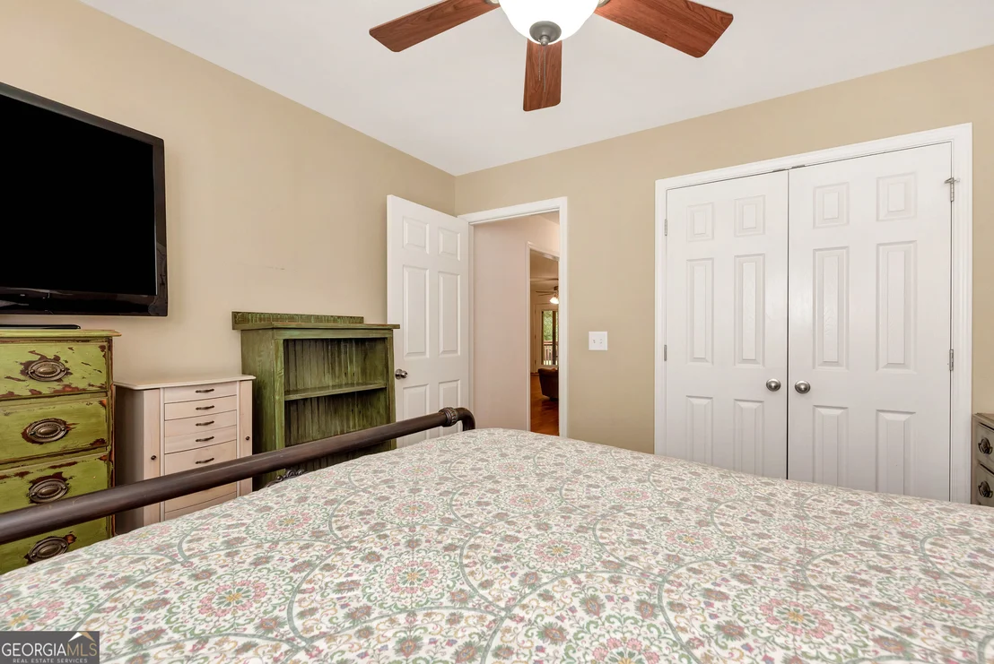 Photo of 817 Bluejay Way