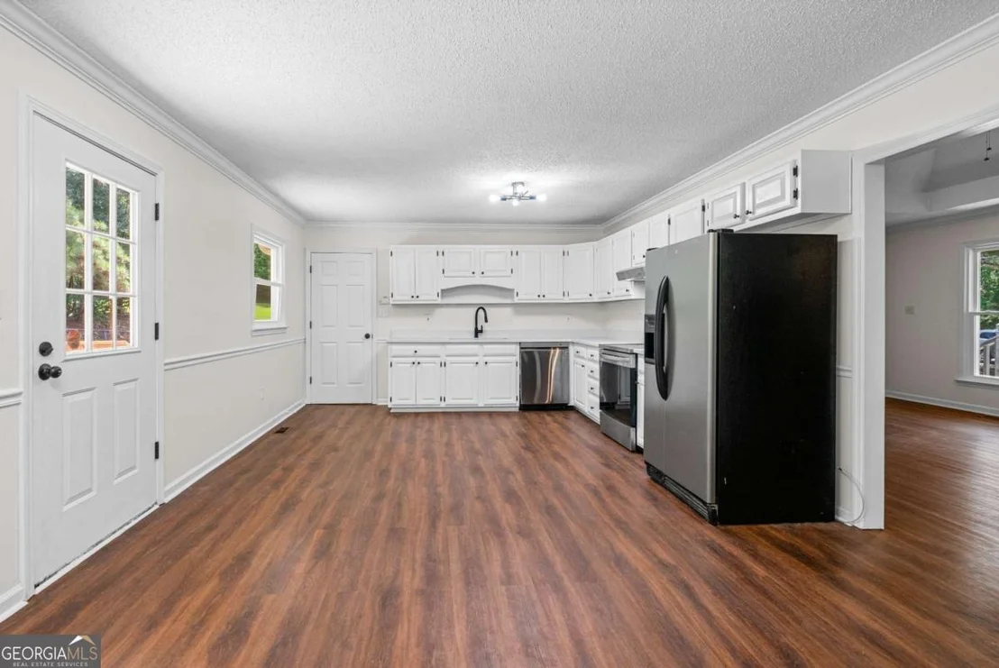 Photo of 300 Fairway Drive