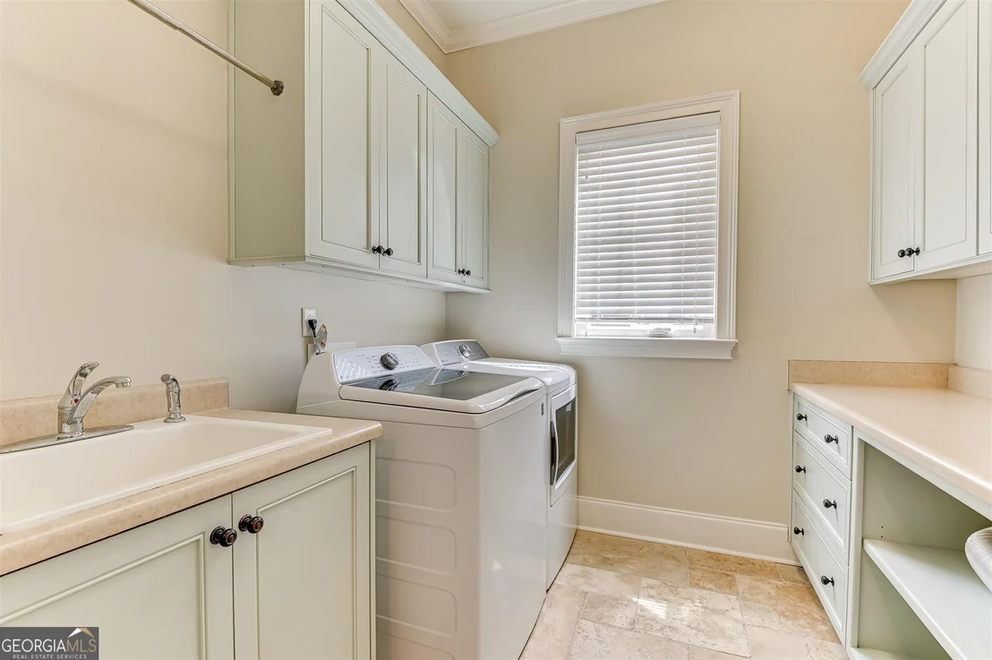 Photo of 1052 Emerald Place