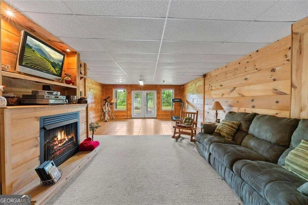 Photo of 455 Holt Road