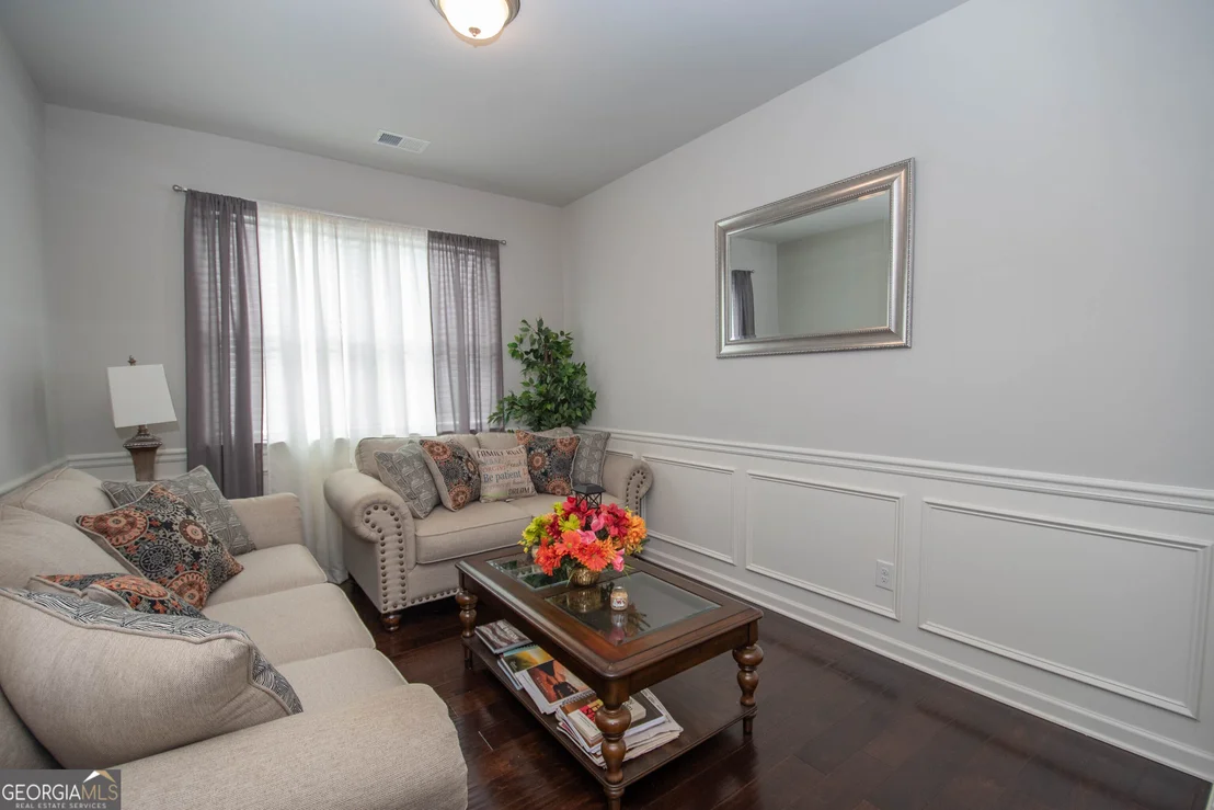 Photo of 531 Carleton Place