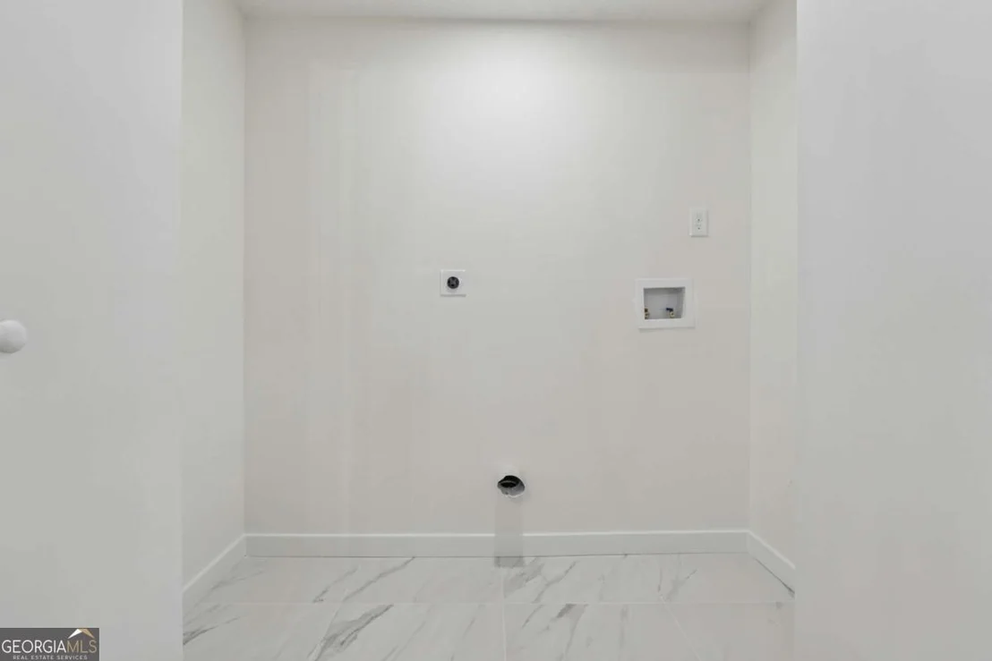 Photo of 676 Bralorne Drive