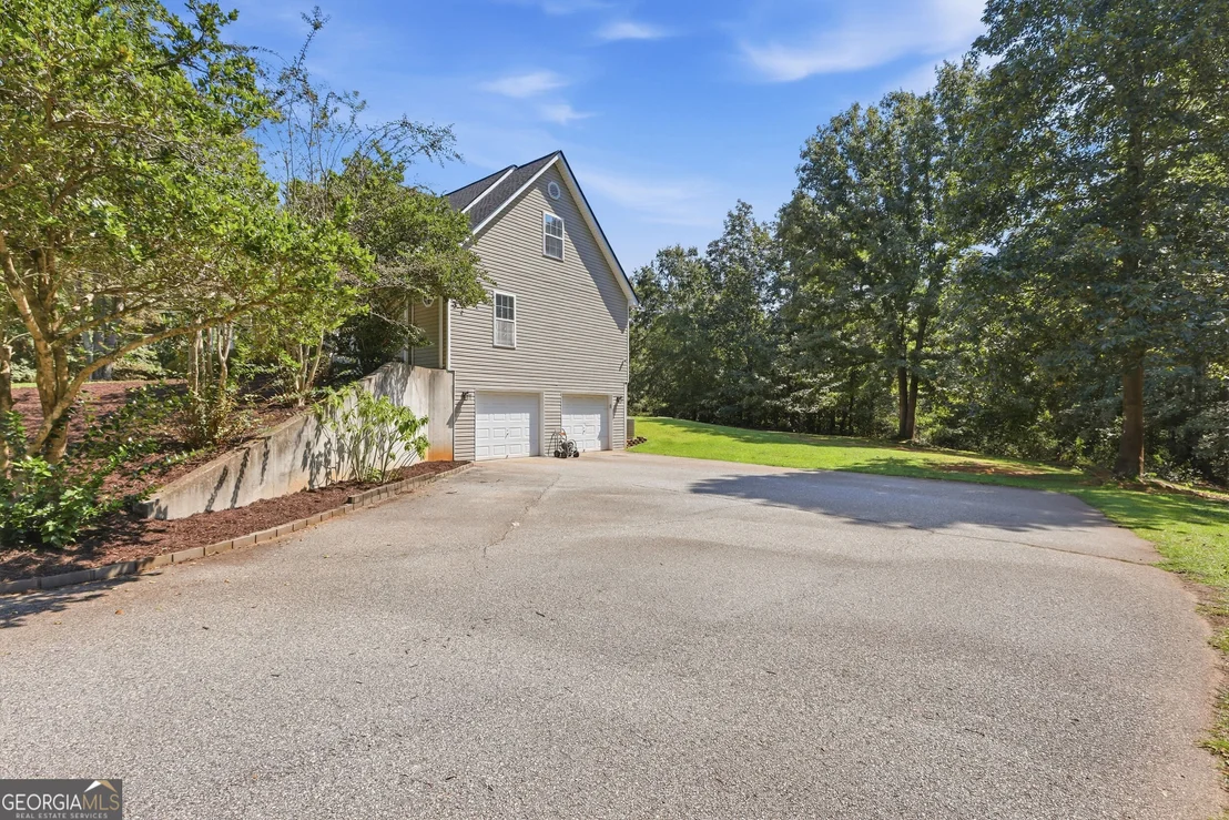 Photo of 2952 Rock Creek Road