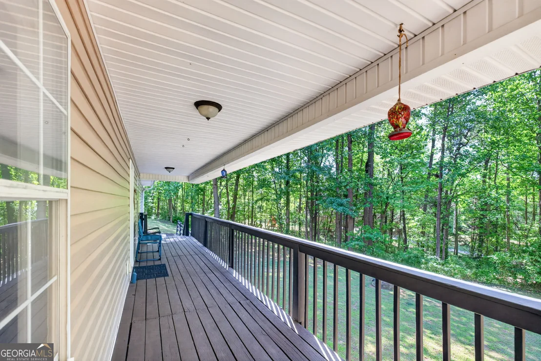 Photo of 386 Ridgewood Drive