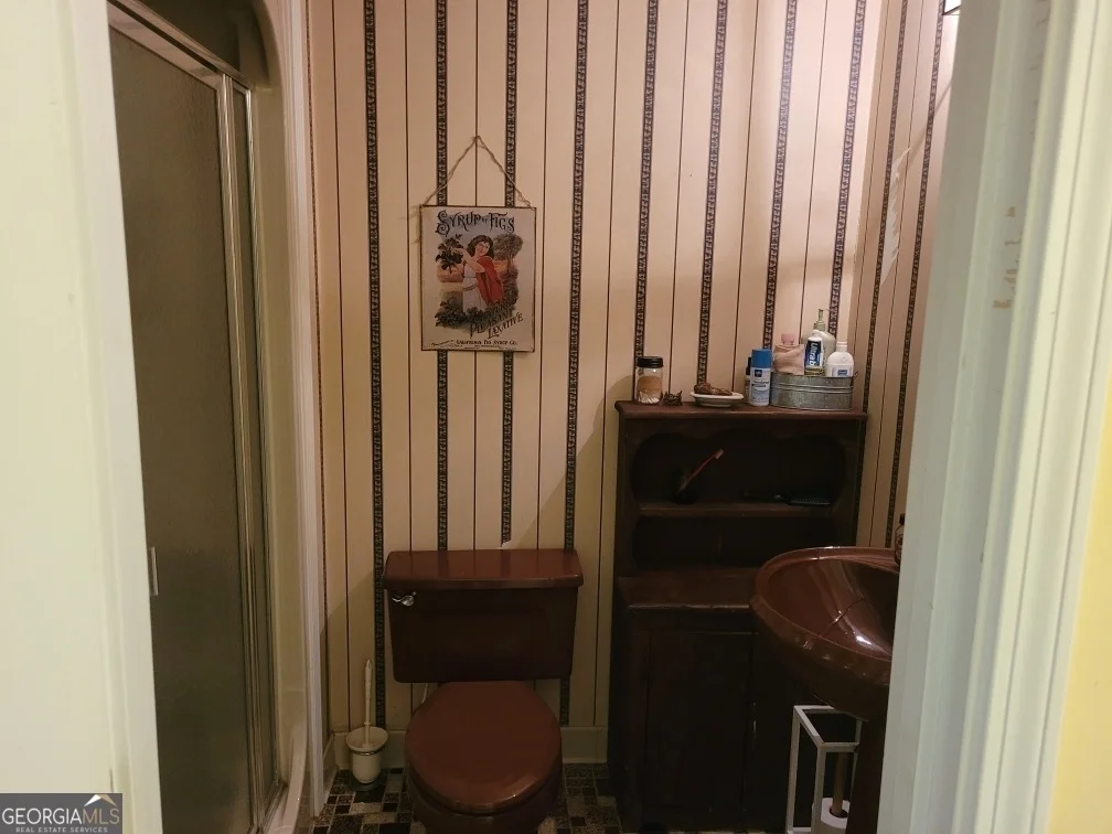 Photo of 431 Woodlawn Drive