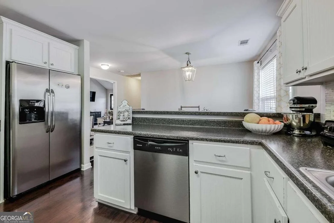 Photo of 104 Southbrook Drive