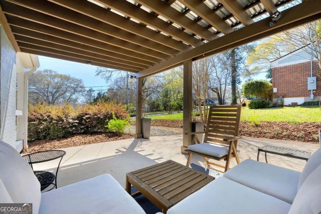 Photo of 330 Pine Needle Road