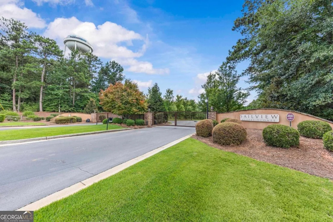 Photo of 1231 Spinnaker Road