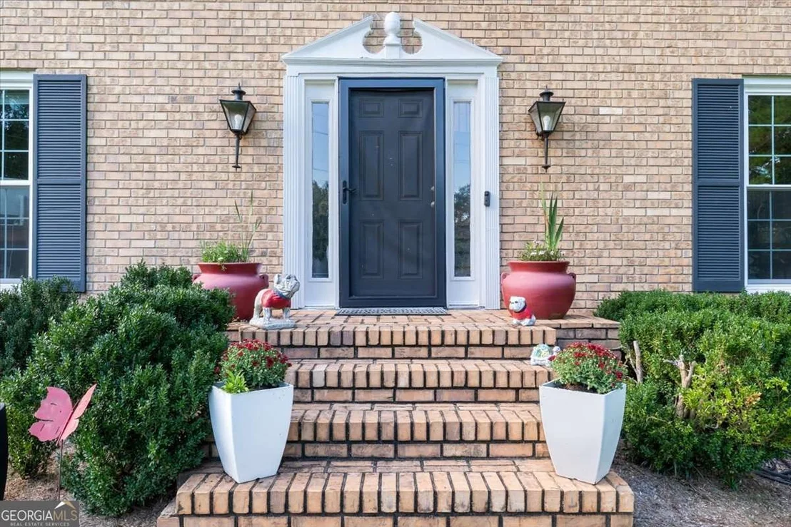 Photo of 200 CLIFTON Drive
