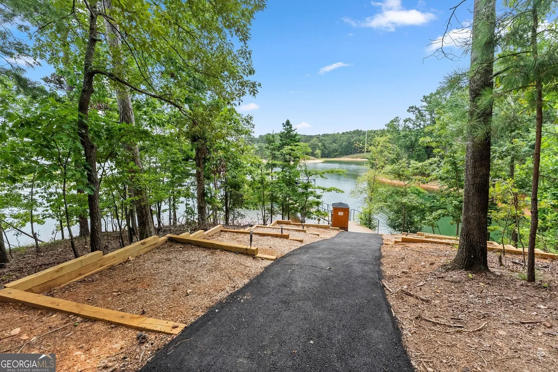 Photo of 2819 Point Overlook