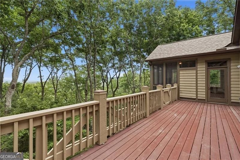 Photo of 861 Summit Drive