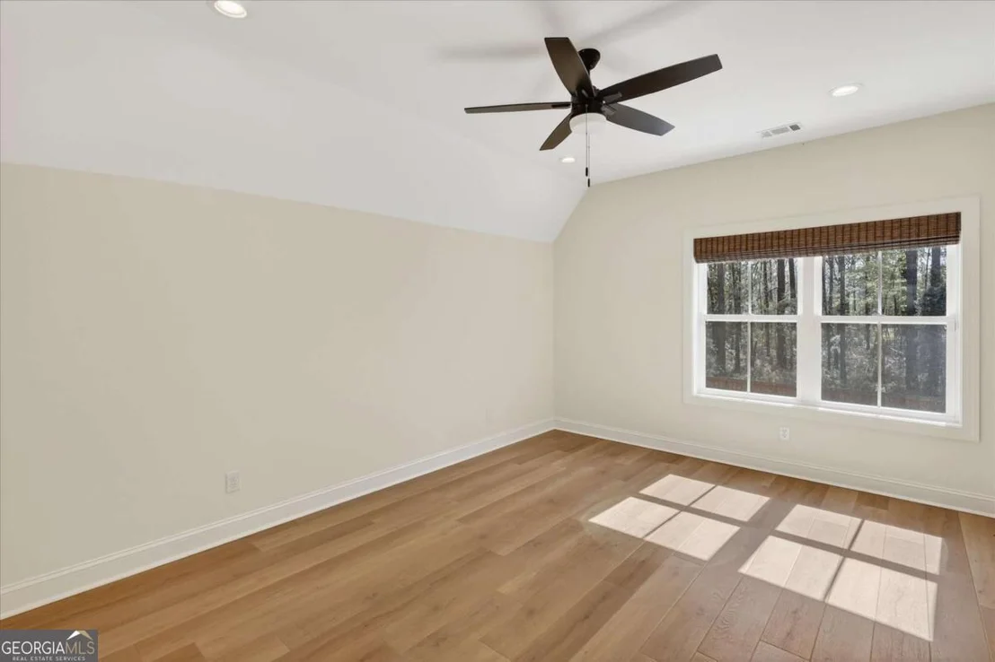 Photo of 320 Long Pond Road