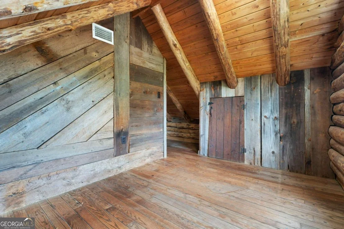 Photo of 2059 Cave Spring Road
