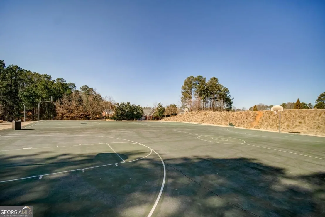 Photo of 407 Redwood Trail