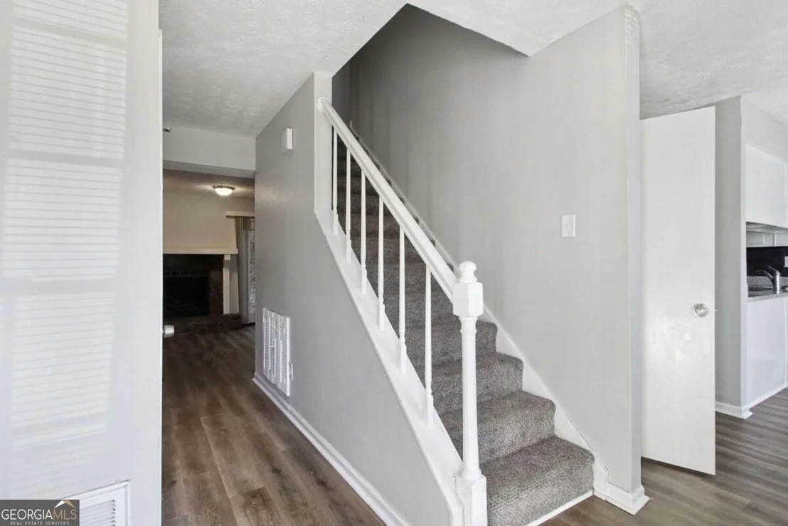 Photo of 4732 Old Highgate Entry
