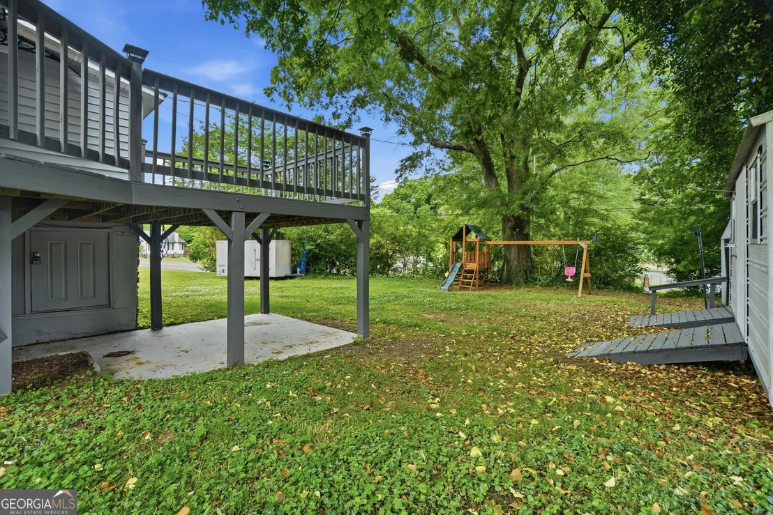 Photo of 3022 Maple Road SE