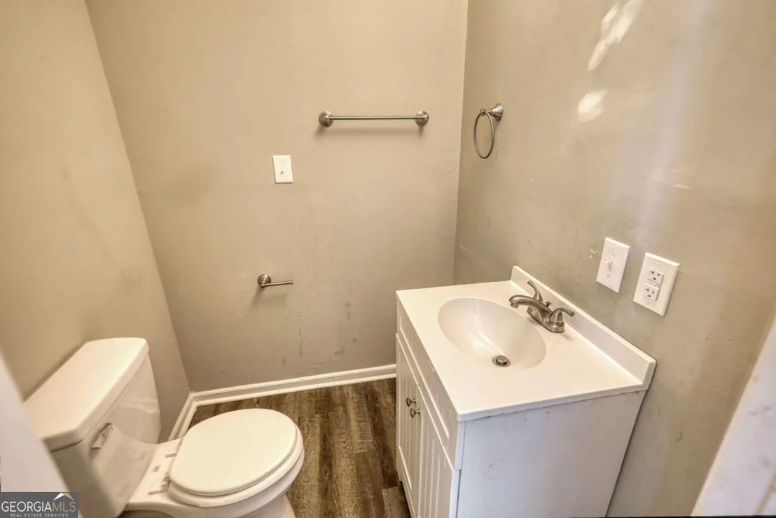 Photo of 180 Capitol Avenue