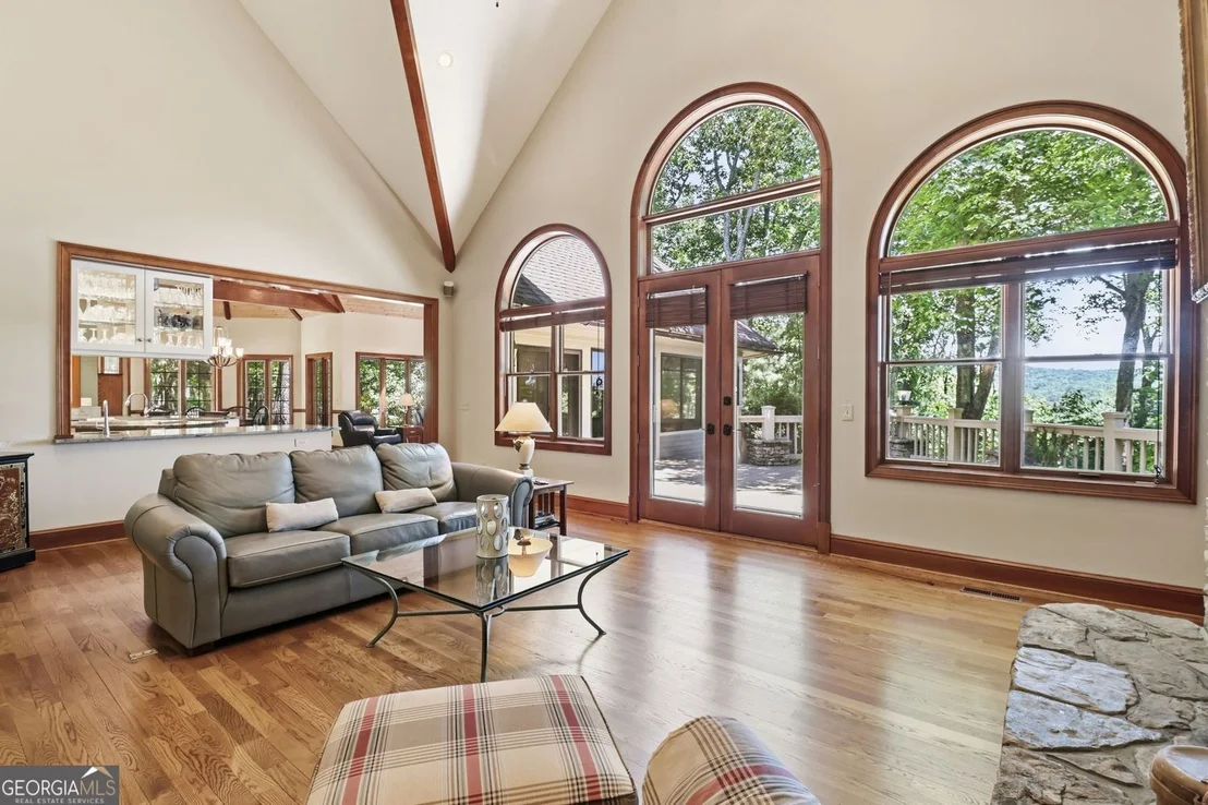 Photo of 560 Shetland Trace