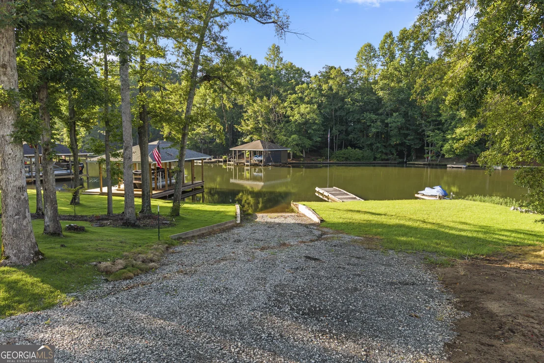 Photo of 122 Lee Road 2121