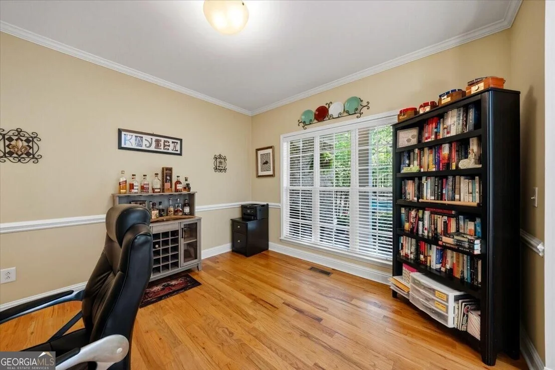 Photo of 920 Huntcliffe Drive
