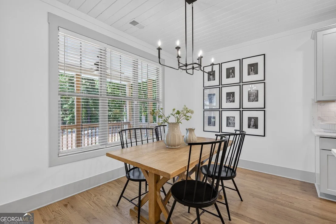 Photo of 417 Fox Valley Drive