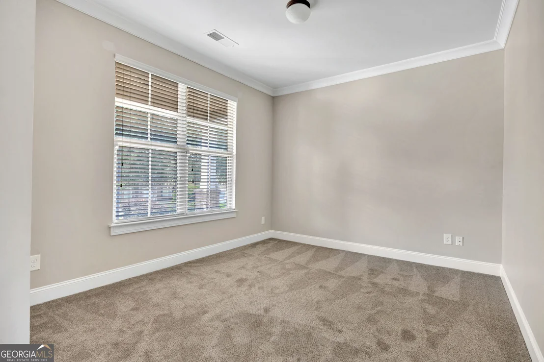 Photo of 910 Southfork Drive