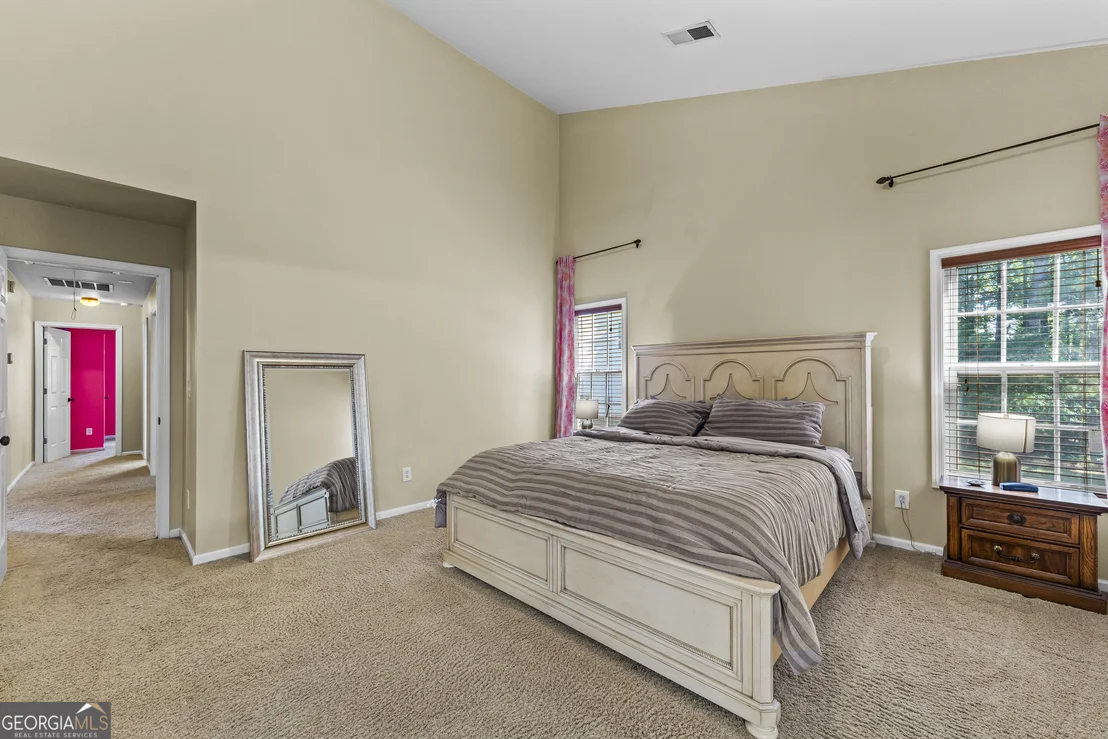 Photo of 935 Waldwick Drive