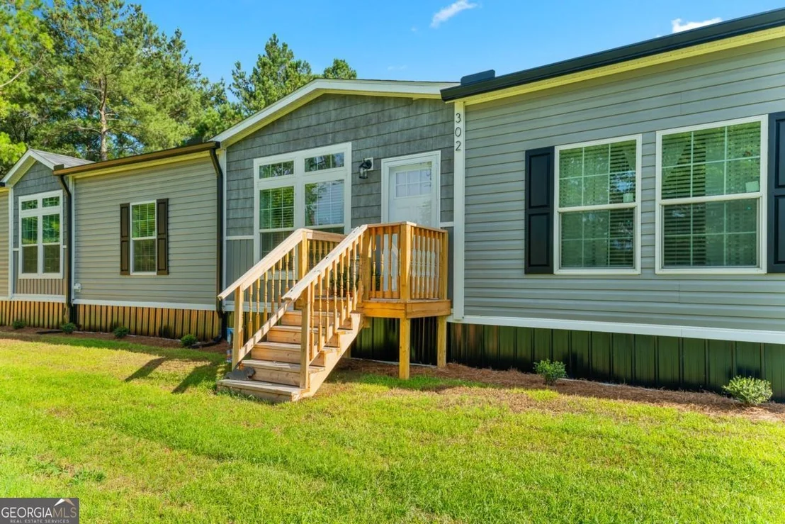 Photo of 302 Middleton Road