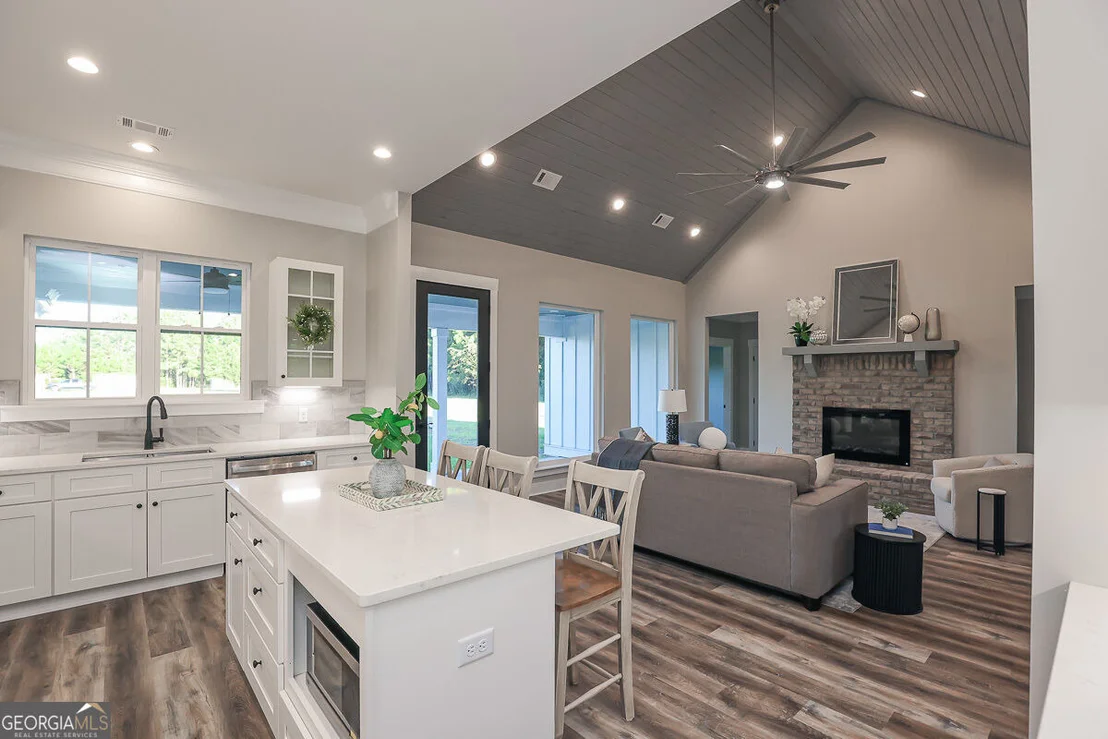Photo of 1049 Mccall Road