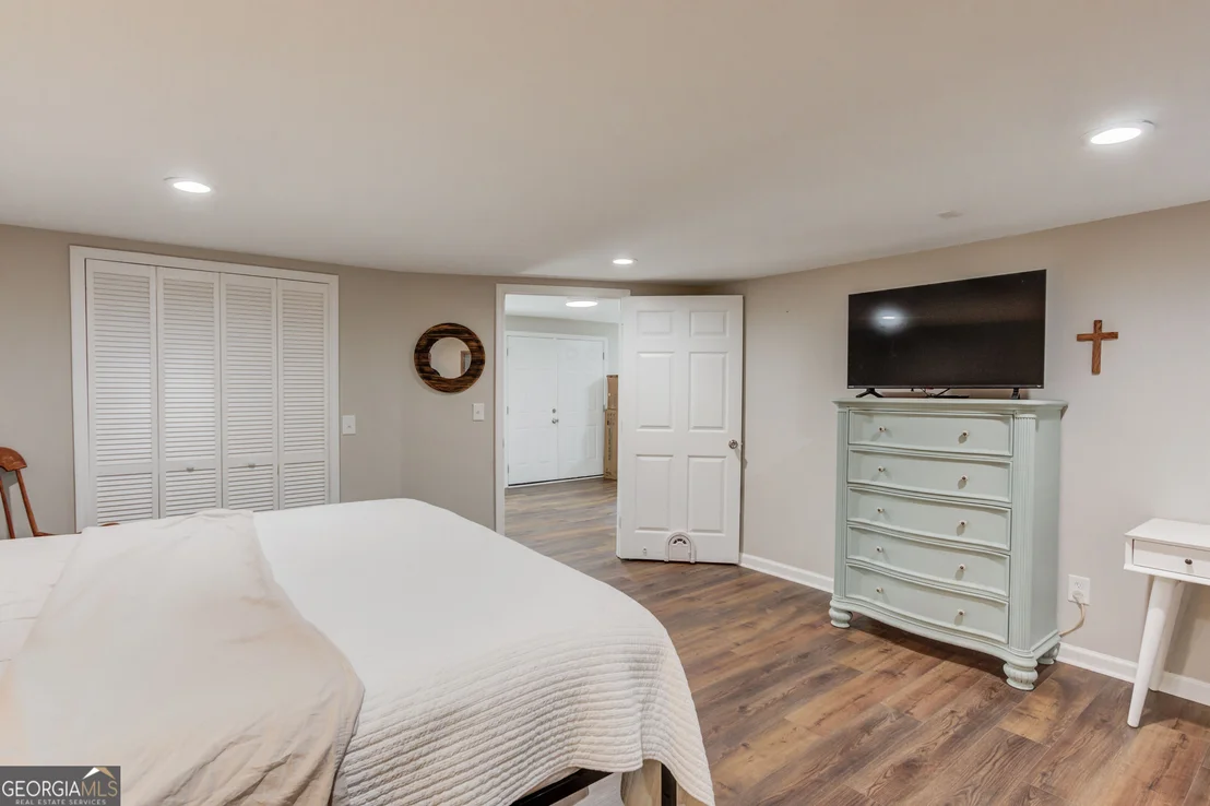 Photo of 2373 Whitney Road