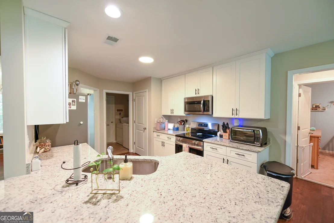 Photo of 4668 Gordon Road