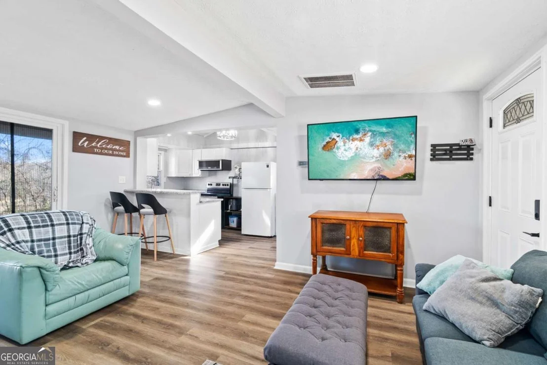 Photo of 5523 Mount Shores Circle