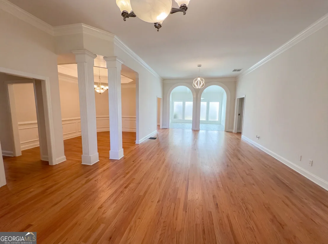Photo of 1225 Ewing Ives Drive