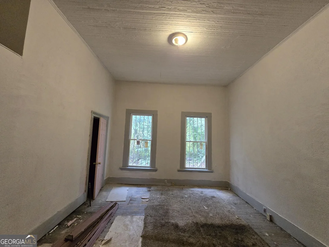 Photo of 581 Violet Avenue