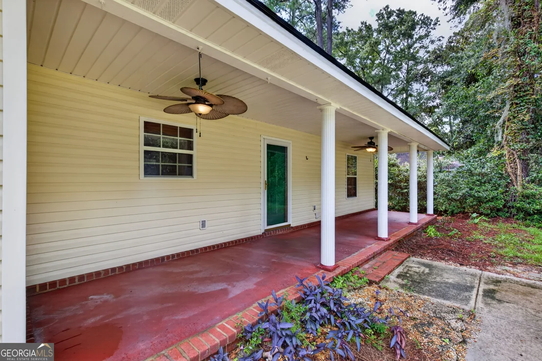 Photo of 504 Lake Drive