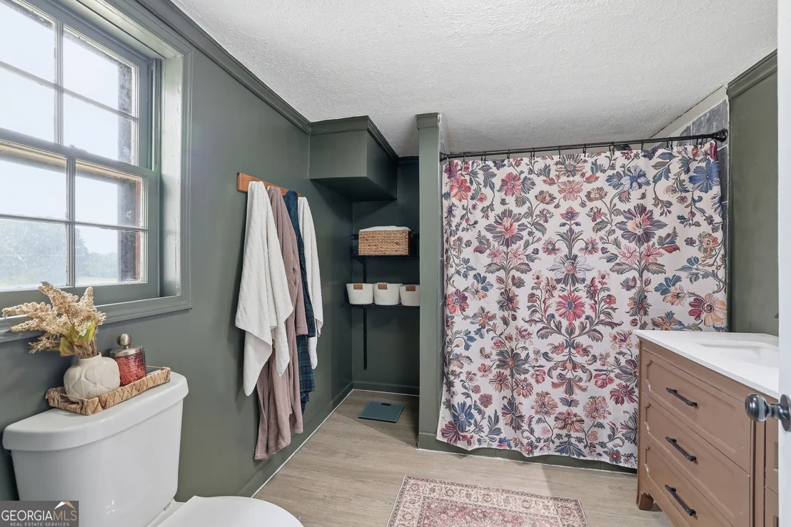 Photo of 5525 Sandy Cross Road