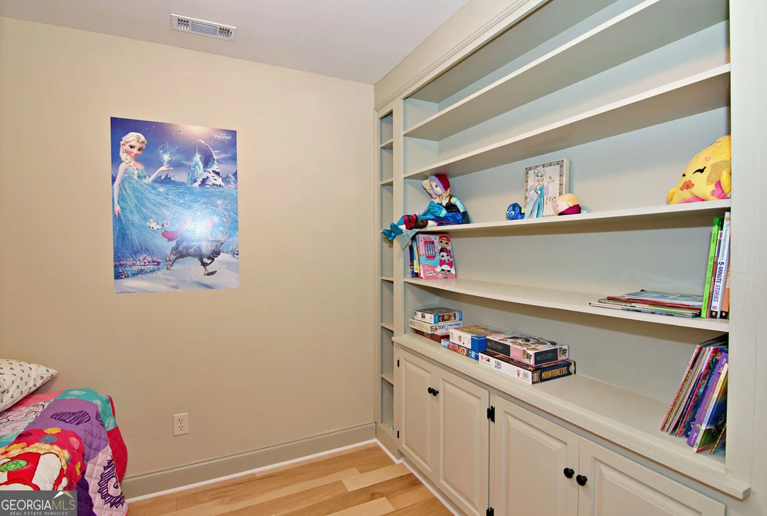 Photo of 231 Stelling Drive