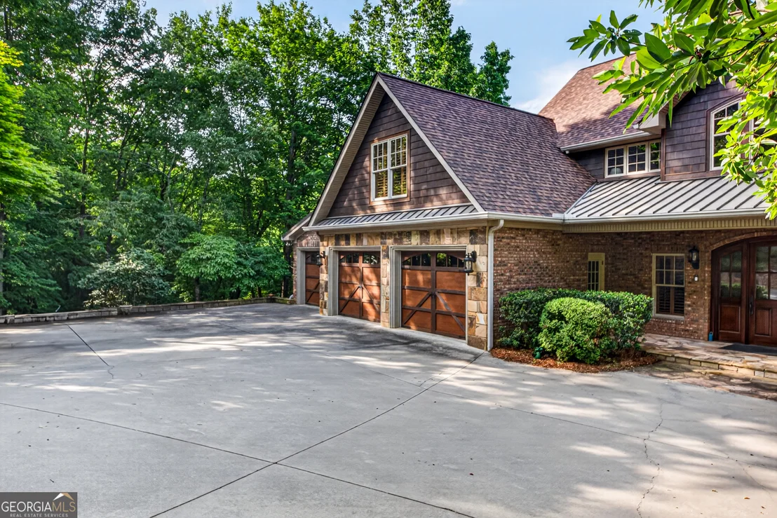 Photo of 795 Chenocetah Drive